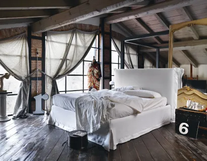 Letto moderno con testiera Chloè di Noctis