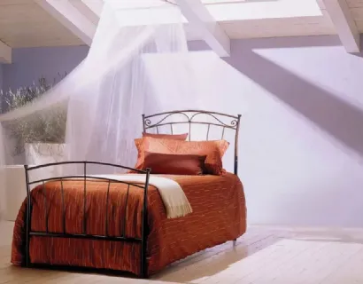 Letto singolo Dora in ferro battuto con testiera di Bontempi
