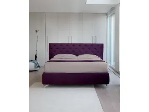 Letto in tessuto Duke con tetsiera in lavorazione capitonnè  e box contenitore di Bontempi Letti Design