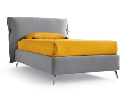 Letto imbottito Eden Advance in tessuto con testiera con fiocchi di Noctis