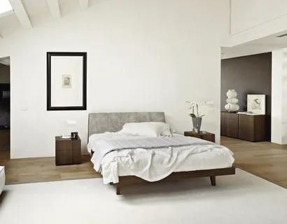 Letto Febo 2|0 con testiera rivestita in pelle di Sangiacomo