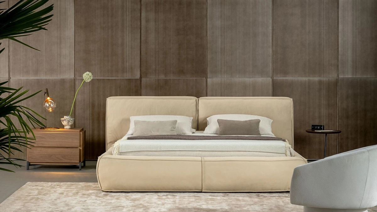 Letto Fluff in pelle di Bonaldo