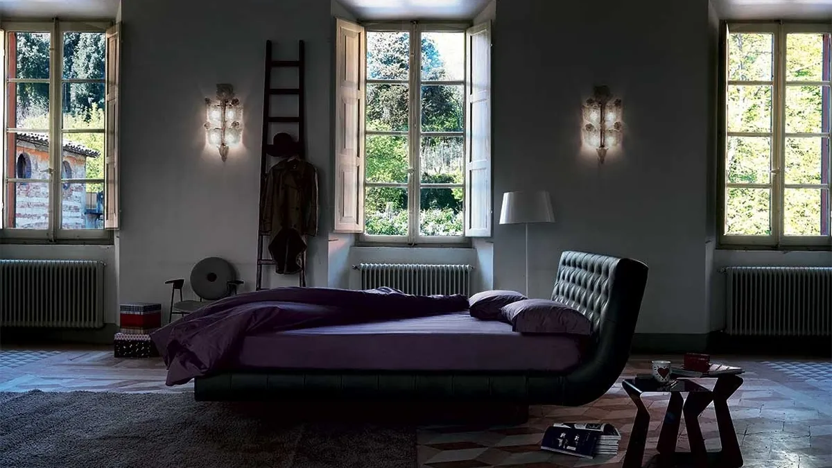 Letto di design in pelle imbottito e trapuntato Henry di Bontempi Letti Design
