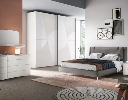 Letto Londra con Testiera imbottita da Cuscino e ring rivestito tessuto grigio luce di Corso 11