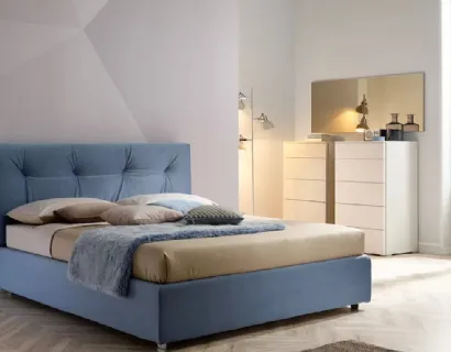 Letto in velluto con testiera imbottita e trapuntata SC220 di Moretti Compact