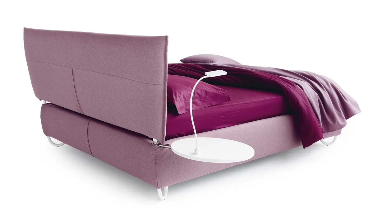 Letto matrimoniale imbottito Hug 04 Cross di Noctis