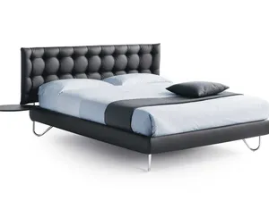 Letto imbottito Hug 05 Low di Noctis