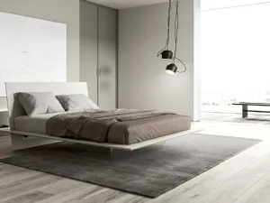 Letto con testiera Plana in legno laccato opaco di Presotto