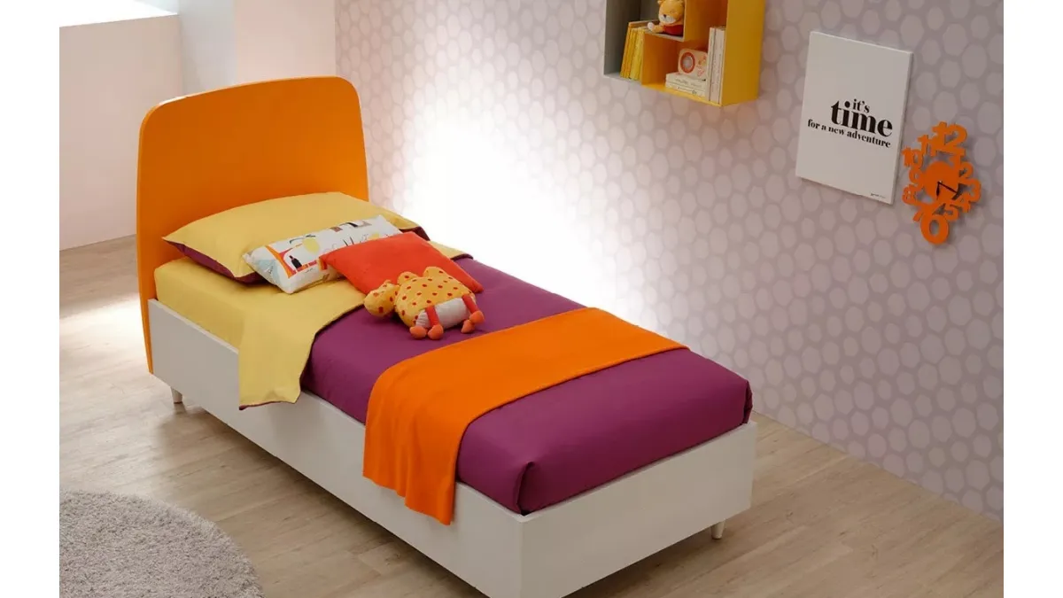 Letto singolo laccato con vernici atossiche prive di formaldeide SC106 di Moretti Compact
