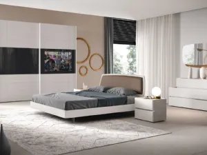 Letto Sipario con cuscino testata rivestito similpelle tabacco e struttura Rovere Bianco di Corso 11