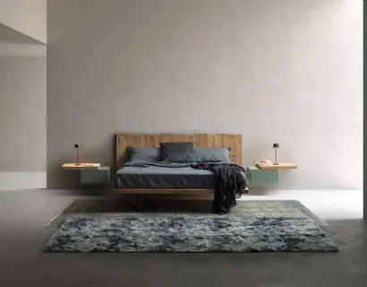 Letto in massello di Rovere con testiera sospesa Urban Ranch Slim di Devina Nais