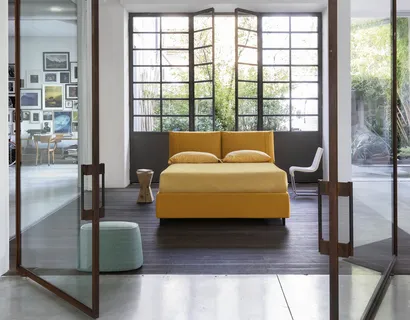Letto imbottito Vera di Noctis