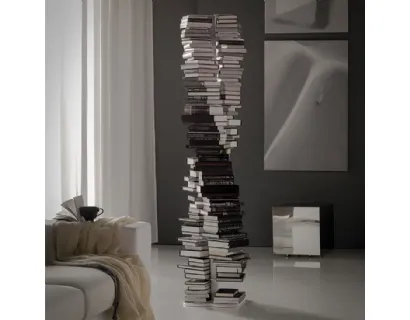 Libreria autoportante di design Dna a colonna con tredici ripiani in acciaio verniciato di Cattelan 