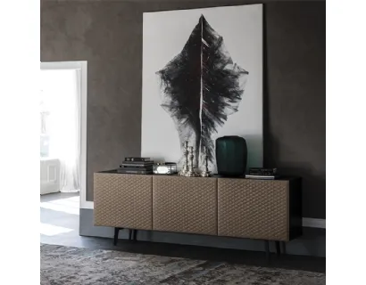 Madia in legno con ante rivestite in ecopelle Absolut di Cattelan Italia