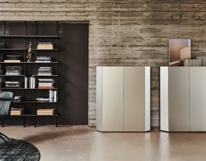 Madia Alta in legno laccato Chelsea di Cattelan Italia