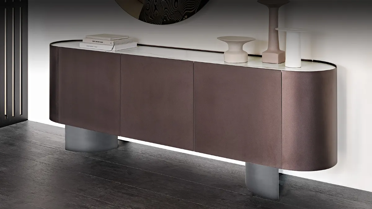 Madia in legno rivestita in metallo verniciato goffrato bronzo Savoy di Cattelan Italia