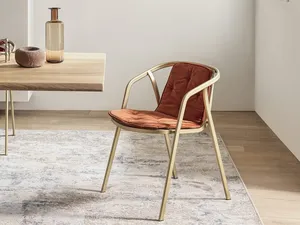 Sedia Ines in acciaio laccato e tessuto di Bontempi