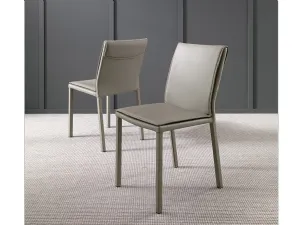 Sedia rivestita in pelle Molly di Altacom
