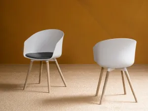 Sedia Oslo di Devina Nais 