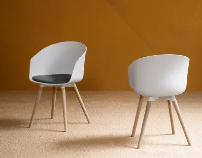 Sedia Oslo di Devina Nais 