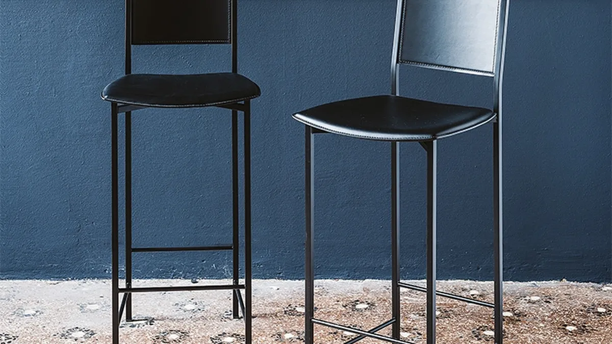 Sgabello in acciaio cromato e cuoio Alessio di Cattelan Italia