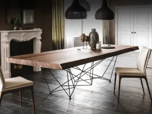 Tavolo con piano in legno di noce massello con bordi irregolari Gordon Deep Wood di Cattelan Italia