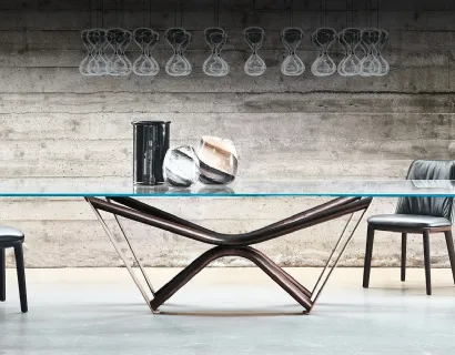 Tavolo in vetro con gambe in legno Marathon di Cattelan Italia