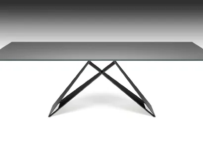 Tavolo con piano in cristallo verniciato antracite e gambe in acciaio Premier di Cattelan Italia