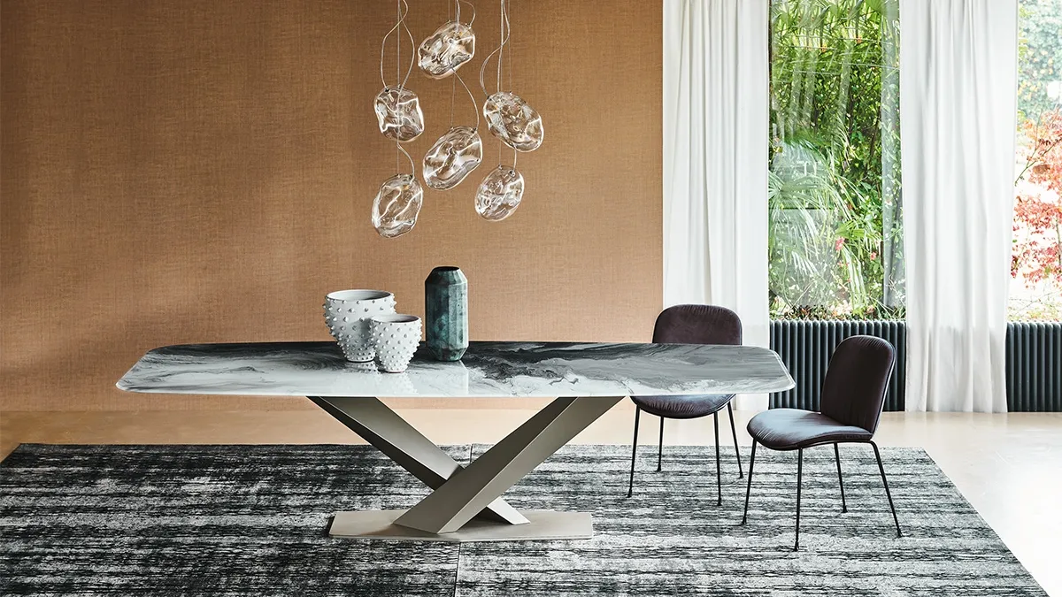 Tavolo con piano in cristallo con stampa artistica decorativa Stratos Crystalart di Cattelan Italia