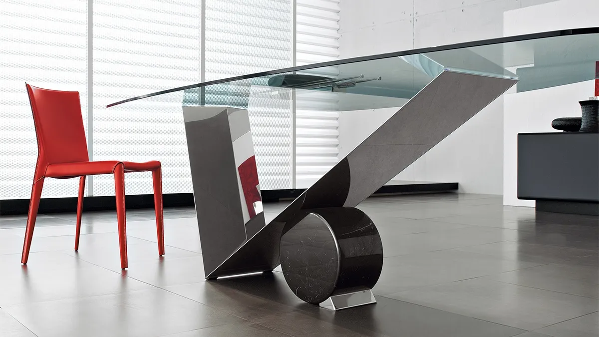 Tavolo in vetro con base in acciaio Inox lucido Valentinox di Cattelan Italia