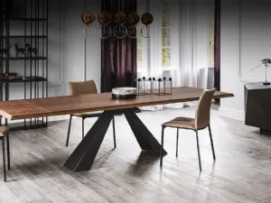 Tavolo allungabile in legno di noce e gambe in acciaio Eliot Wood Drive di Cattelan Italia