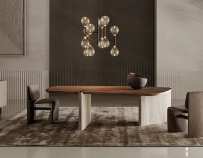 Tavolo Flatiron con top in legno e base in marmo di Bonaldo