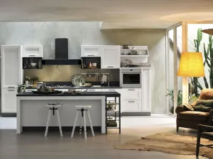 Cucina Classicha York v2 Anta Dogata Rovere Bianco Artic e Maniglia Francesca in finitura Peltro di Stosa