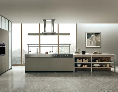 Cucina Design con isola KLab 01 in laccato Zero Gloss Limo di Ernestomeda