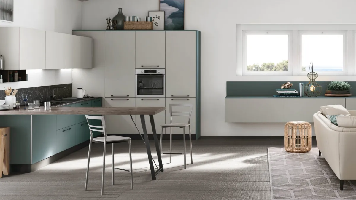 Cucina Moderna angolare con penisola Alevé v04 in laccato UV Verde Malga opaco e UV Grigio Seta opaco con top penisola in Larice Grafite di Stosa