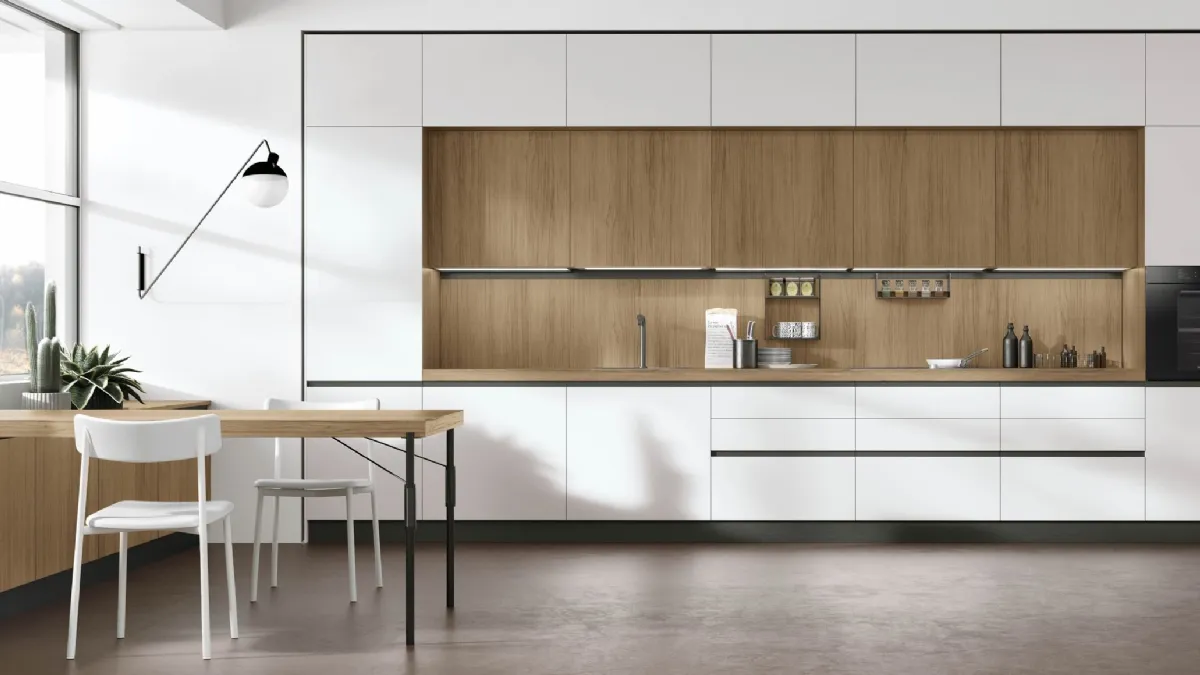 Cucina Moderna con penisola Infinity v10 in Pet Nebbia opaco e Rovere Anice di Stosa