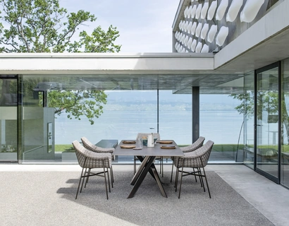 Sedia Summer Set Poltroncina in metallo e tessuto di Varaschin