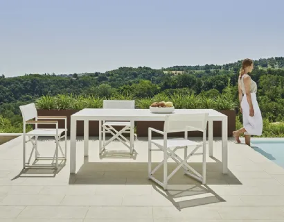 Tavolo rettangolare in HPL con base in alluminio verniciato Victor di Varaschin