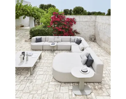 Tavolino in alluminio con top in HPL e ceramica bocciardata Plinto di Varaschin