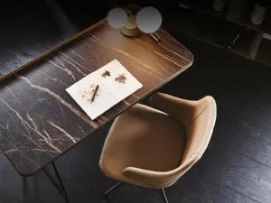 Scrivania da Ufficio con piano in ceramica e struttura in acciaio Wolf Keramik di Cattelan Italia