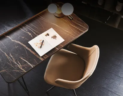 Scrivania da Ufficio con piano in ceramica e struttura in acciaio Wolf Keramik di Cattelan Italia